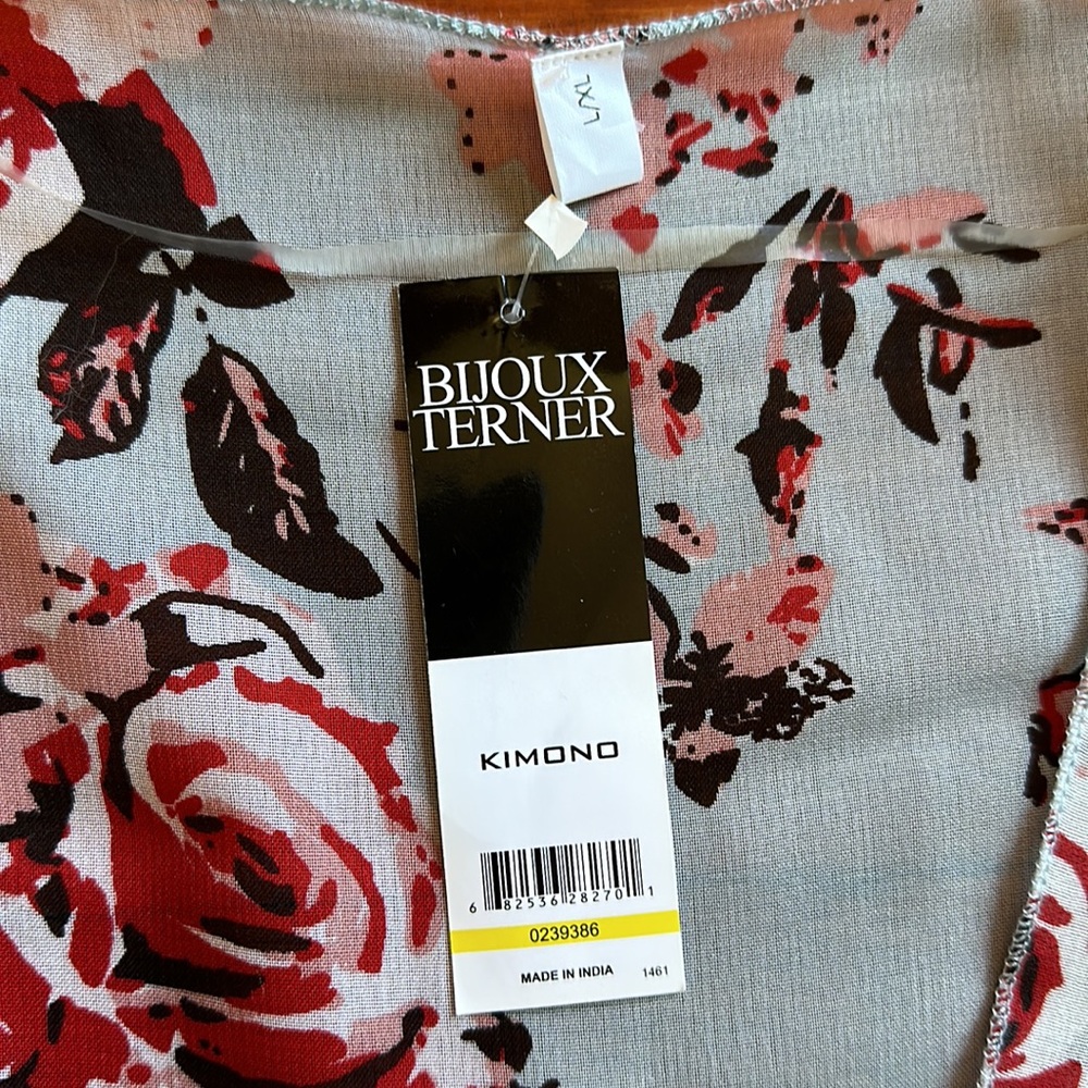 NWT kimono duster jacket sky blue floral 35” long, free size L-XL 60” new topper - Picture 2 of 14